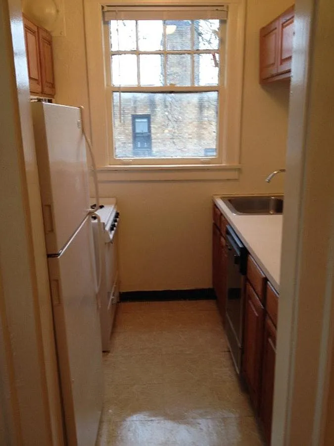 1 bed, 825 sqft, $1,395 — Photo 4