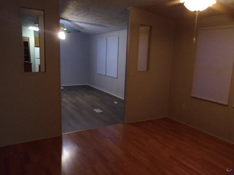 110 Brighton Dr — Photo 11