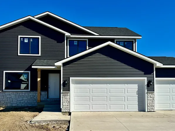 585 NW Georgetown Dr, Waukee, IA 50263
