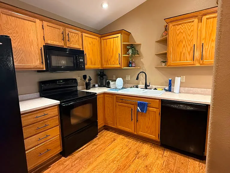 1441 Garay Ln #3 — Photo 2
