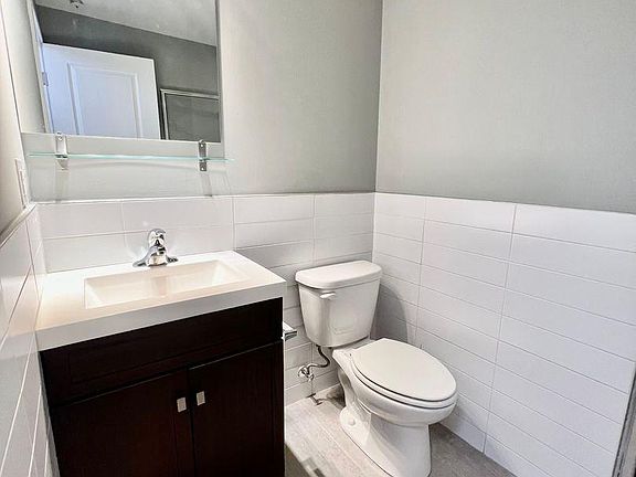 3rd image of 533A N Budd St #1A