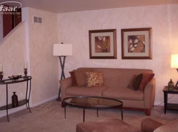 3rd image of 1436 Pelican Ln