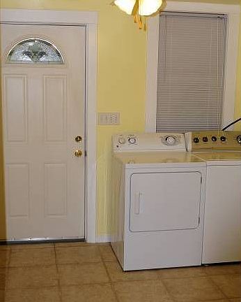 1st floor laundry