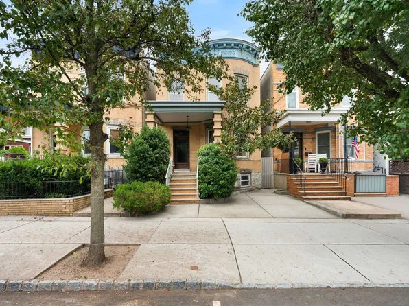 114 Shippen St #1, Weehawken, NJ 07086