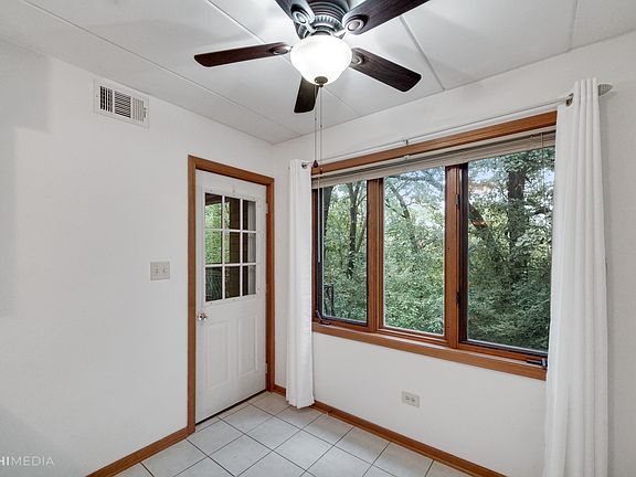 5th image of 5110 Shadow Creek Dr Unit 4