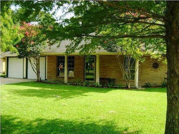 4th image of 210 Claymore Dr