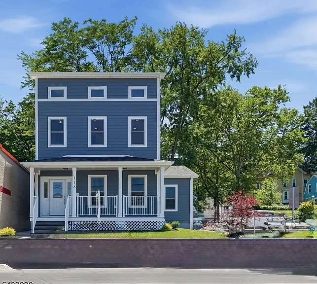 116 Valley St #1 — Photo 1