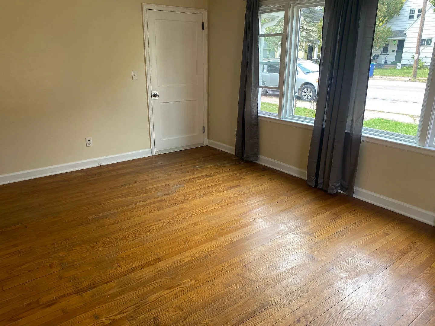 2405 N 6th Street — Photo 3