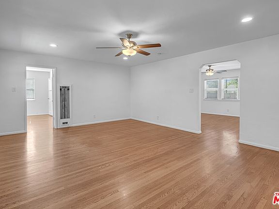 5th image of 8211 22nd St