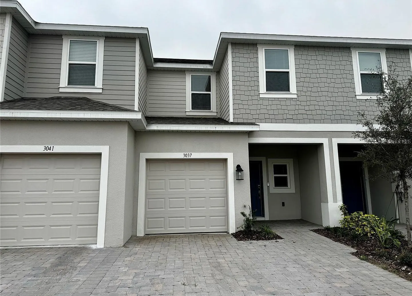 3 bed, 2.5 bath, 1373 sqft, $1,900 — Photo 2