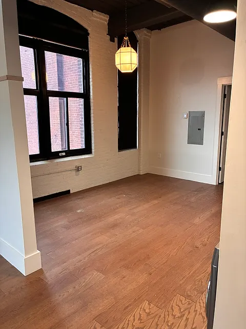Studio, $1,700 — Photo 3