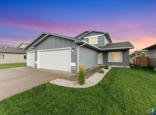 630 N Everest Ave, Tea, SD 57064
