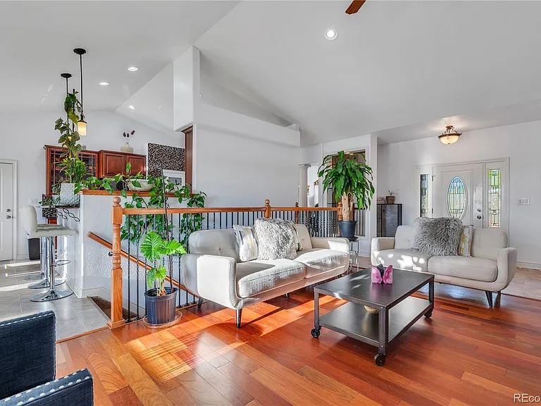 581 S Seaside Dr — Photo 7