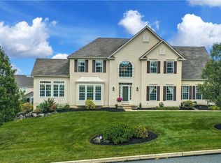 65 Joy Cir, Barto, PA 19504