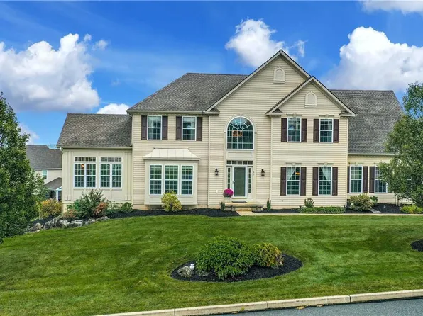 65 Joy Cir, Barto, PA 19504