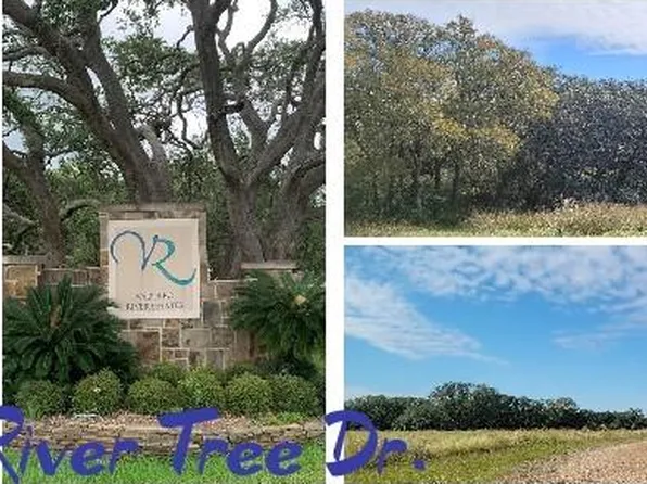90 River Tree Dr, Blessing, TX 77419