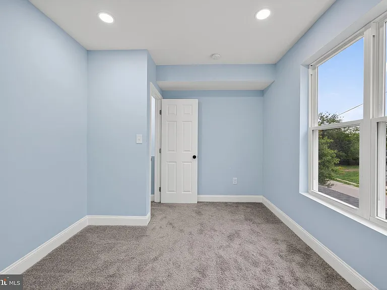 5306 Ethelbert Ave — Photo 22