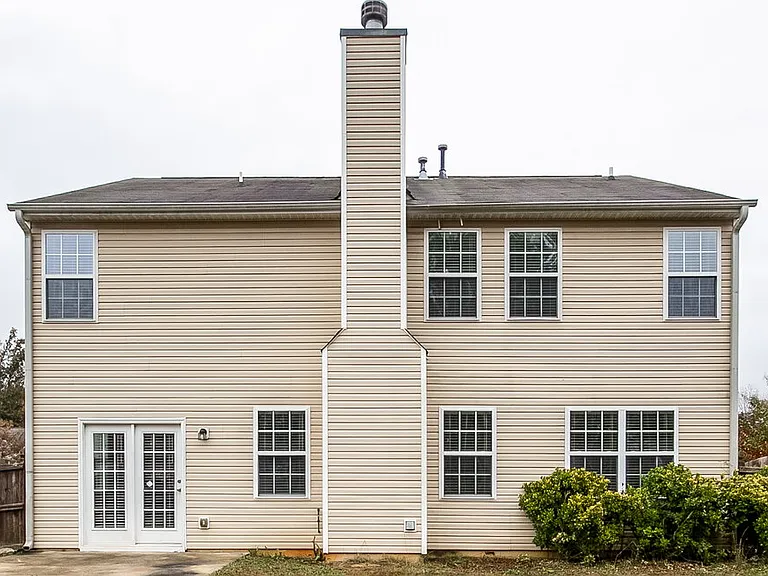 1000 Maple Leaf Dr — Photo 15