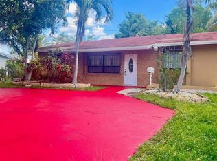 218 SW 5th St, Hallandale, FL 33009