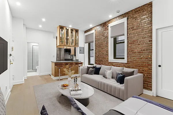 Rented by Oxford Property Group | media 2