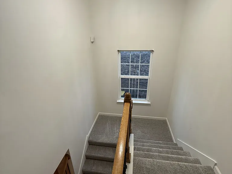 164 Blackpool Dr — Photo 8