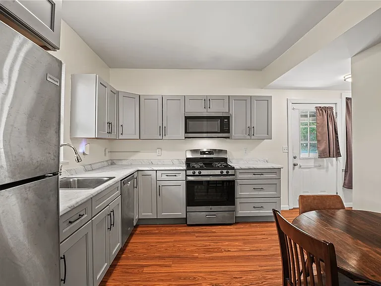 407 S Aurora St — Photo 15