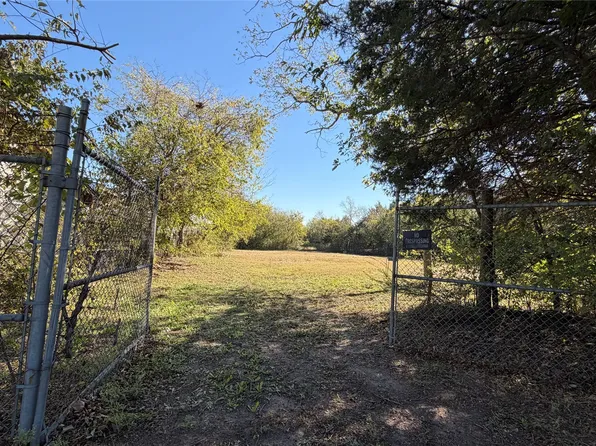 1160 Rodeo Center Blvd, Mesquite, TX 75149