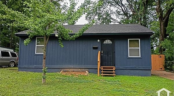 1st image of 2900 Flora Ave