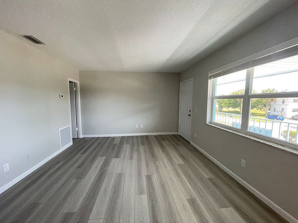 Tyrone Ventures II LLC661 Hernando Apartment Rentals Fort Pierce, FL