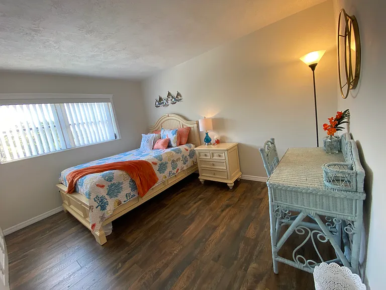 223 Columbia Dr #213 — Photo 45