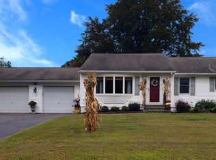 22 Winton Rd, East Windsor, CT 06088