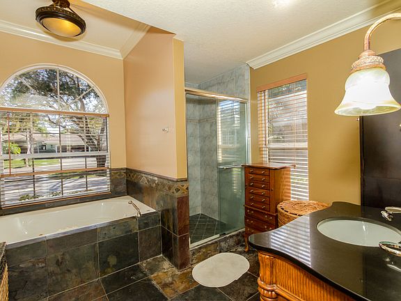 5th image of 8145 Las Palmas Way