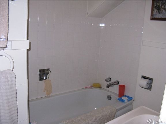 4th image of 3417 N 8th St