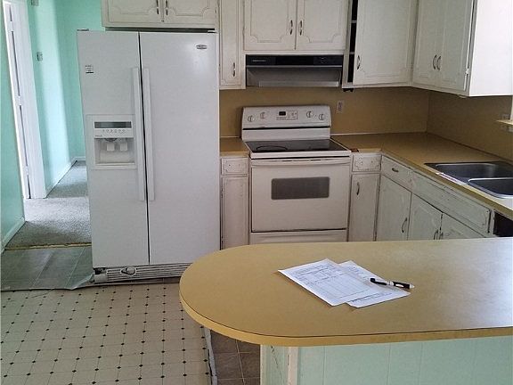 3rd image of 1610 8th Pl S