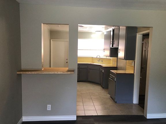 2nd image of 4156-4164 Somerset Dr #58-07