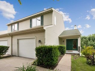 2114 Holiday Rd, Coralville, IA 52241