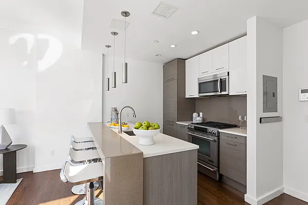 Sold by Compass | media 17