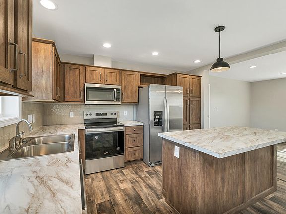 4th image of 14 Colony Way