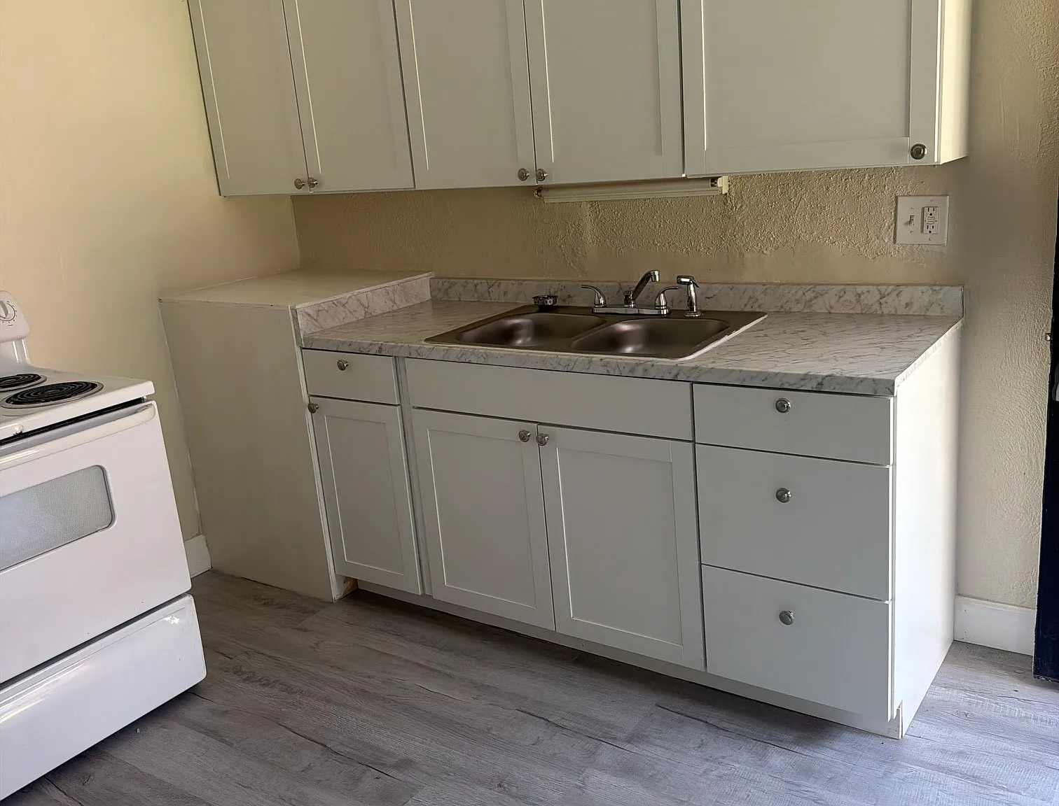 Lincoln Manor — Photo 2