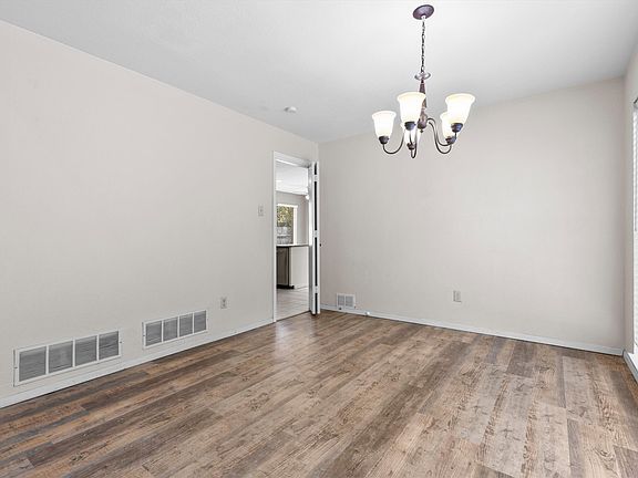 4th image of 1908 Treehouse Ln