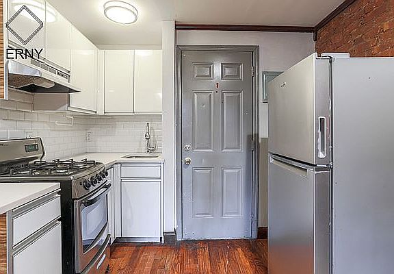 5th image of 144 Lefferts Pl #1D