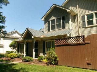 15 Hard Wood Dr, Hampton, VA 23666