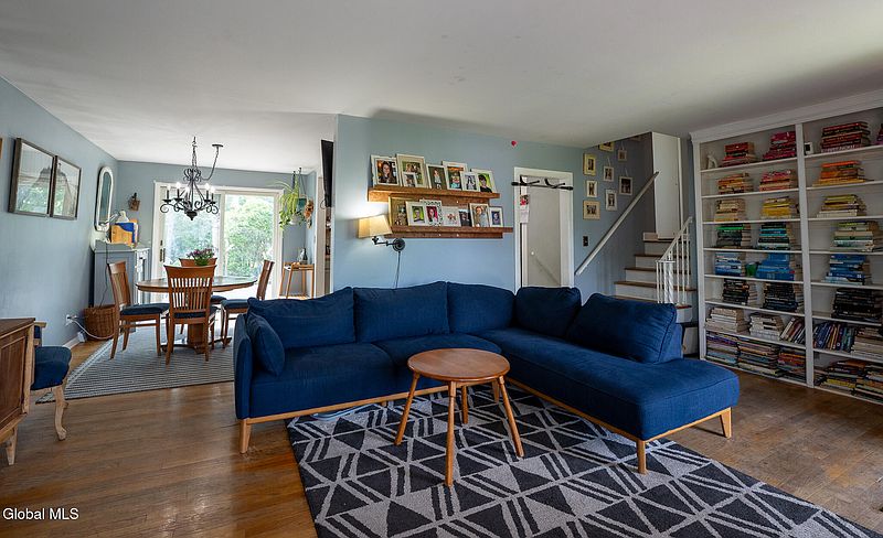 4th image of 86 Harris Avenue