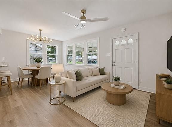 3rd image of 325 N Bengal Rd