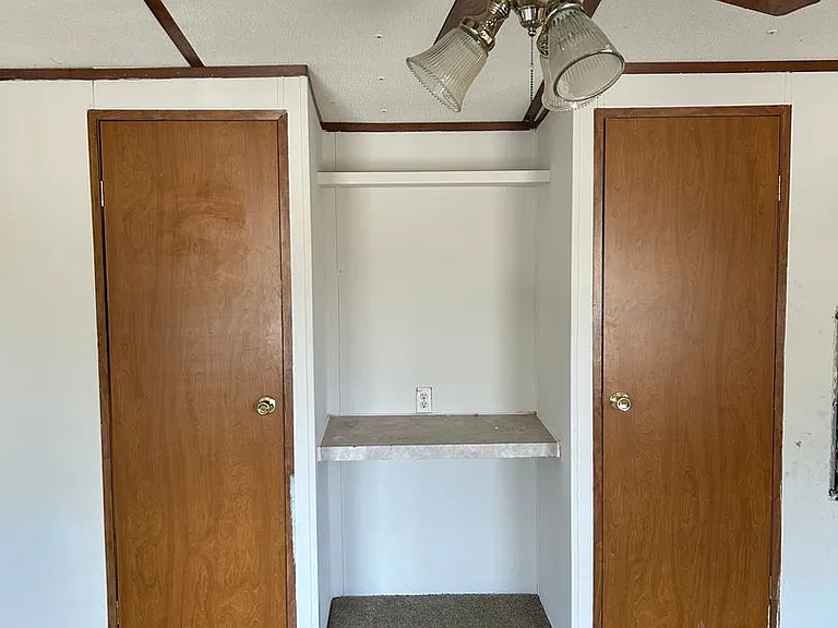1066 Reynolds Pond Rd — Photo 5