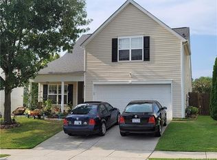 411 Chelton Oaks Dr, Charlotte, NC 28214