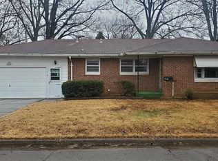 1524 Green Meadow Rd, Evansville, IN