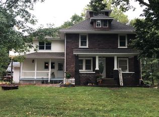 1350 260th St, Waverly, IA 50677