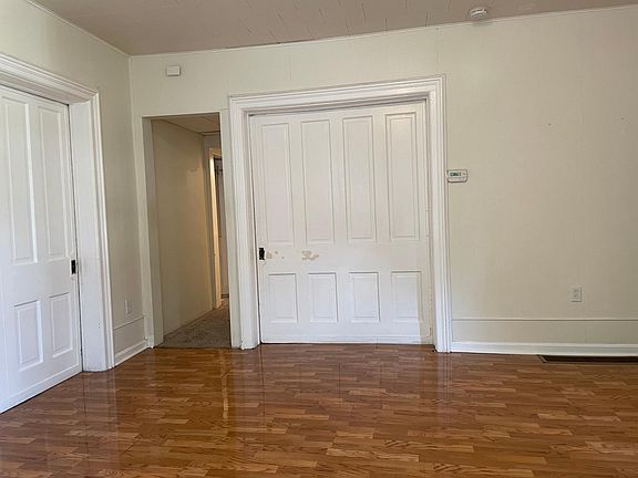 4th image of 415 Lake St #1