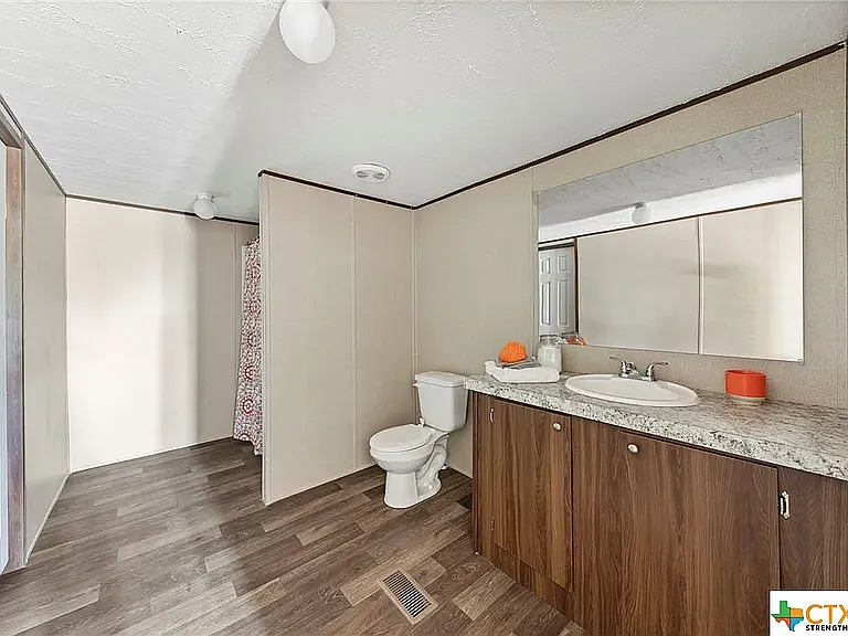 4 bed, 1568 sqft, $1,700 — Photo 3